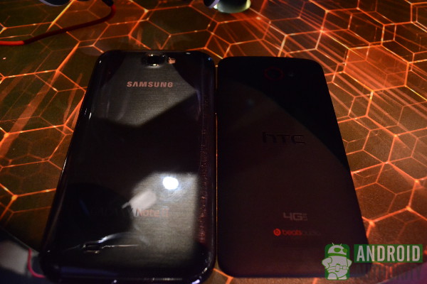 Сравнение HTC Droid DNA vs Samsung Galaxy Note 2